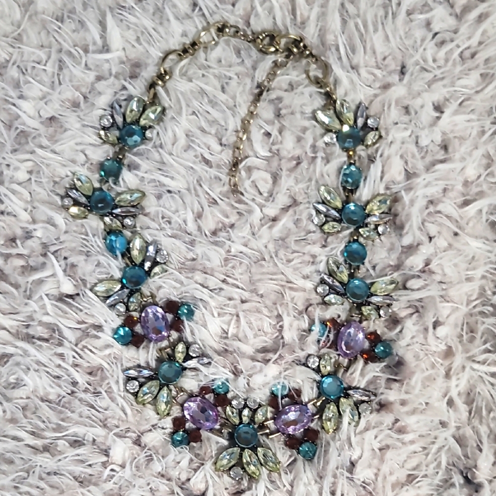 CCO ALL NEED TO GO!  Elegant Floral Necklace with Blue and Purple Accents